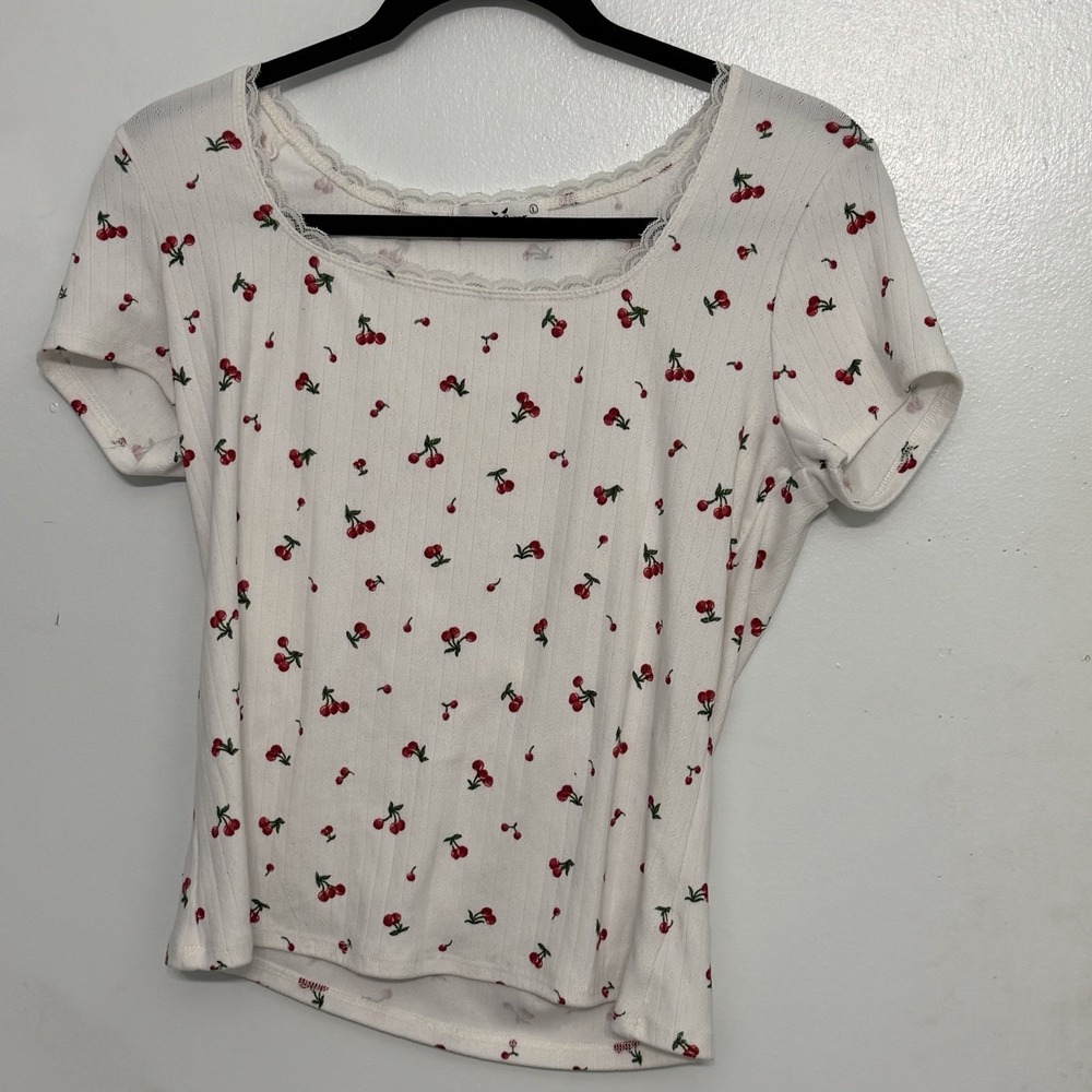 Rebellious Dreamer Coquette Cottagecore Y2K Cherry Ribbed Lace Trim Sz Large Top